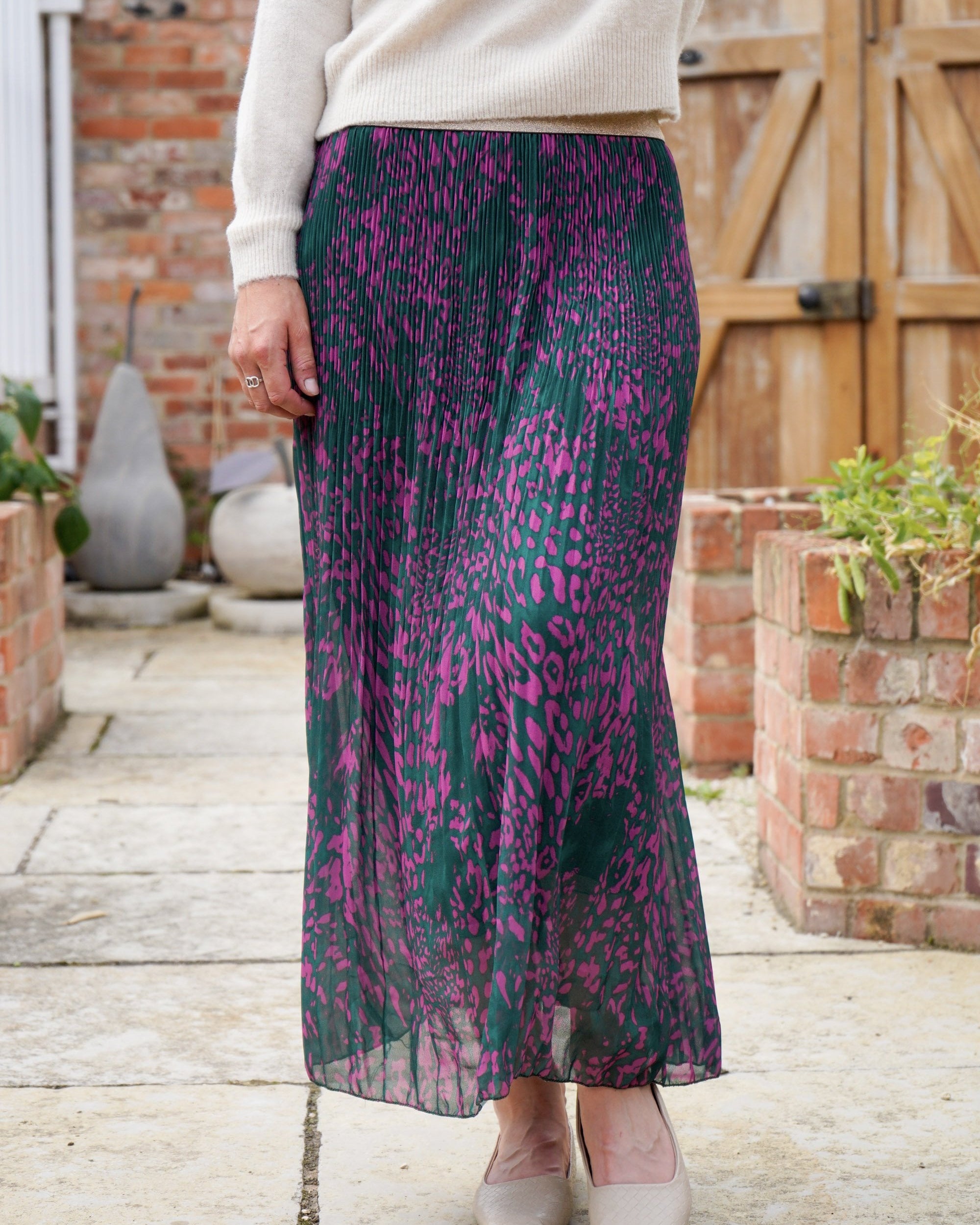 Dark khaki/Purple