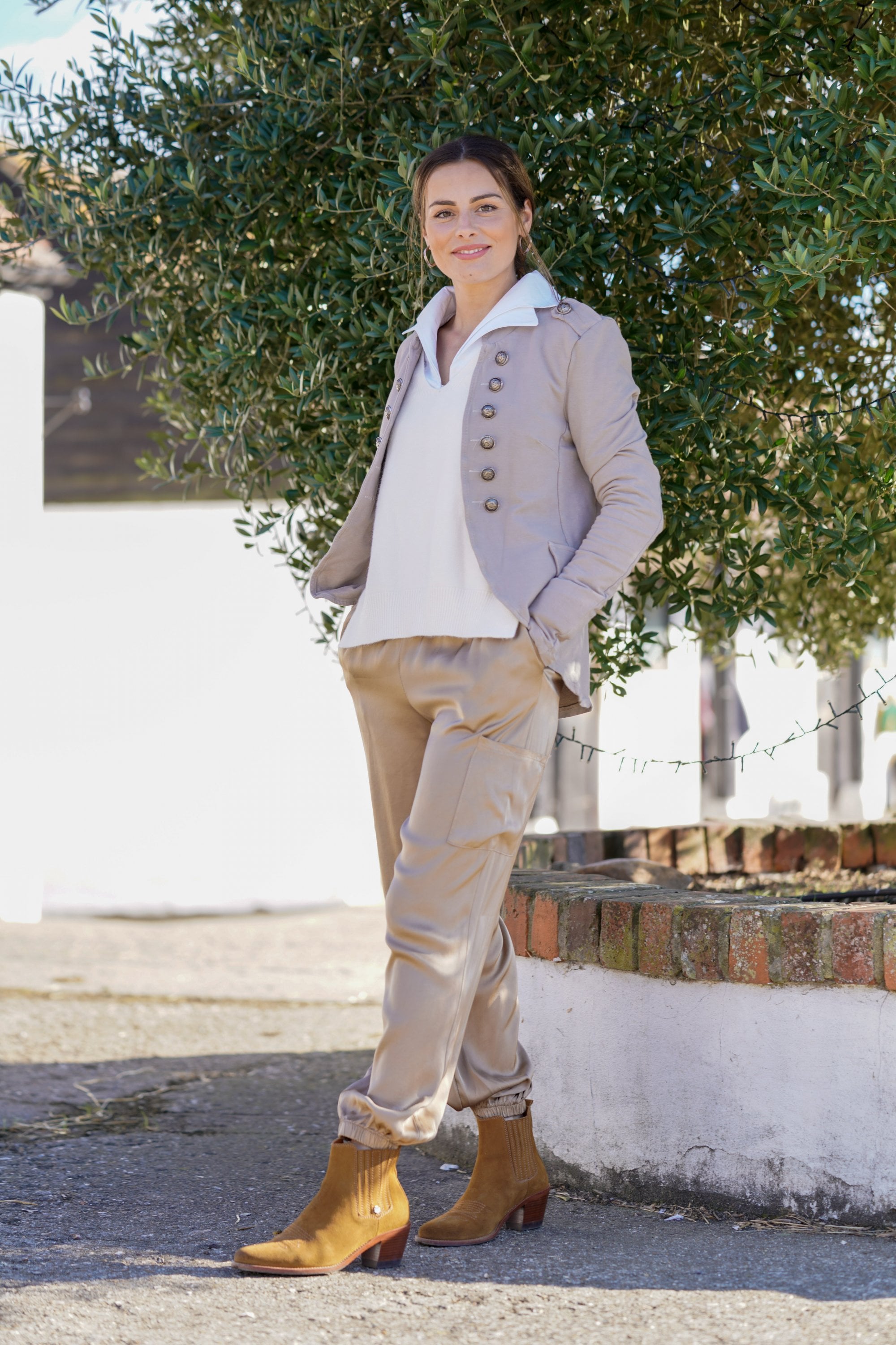 Taupe