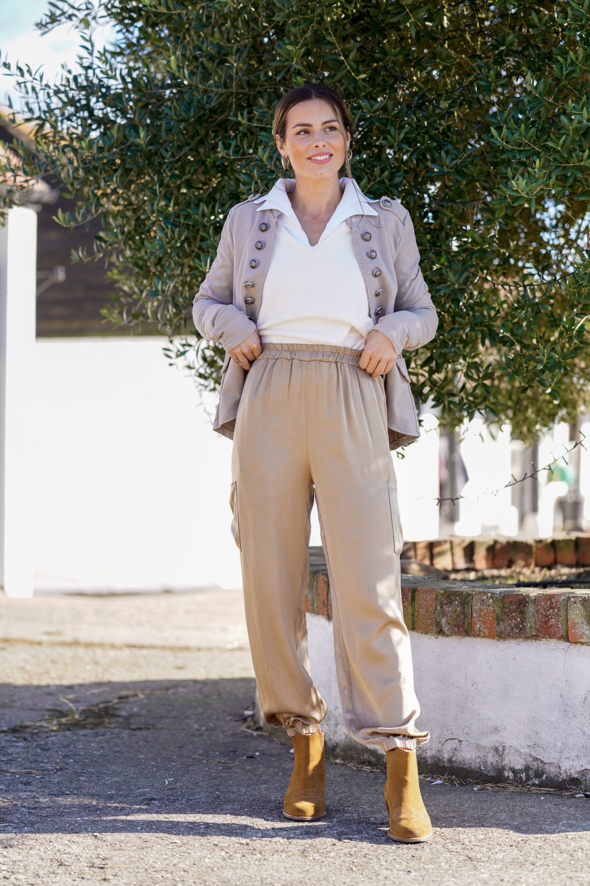 Taupe