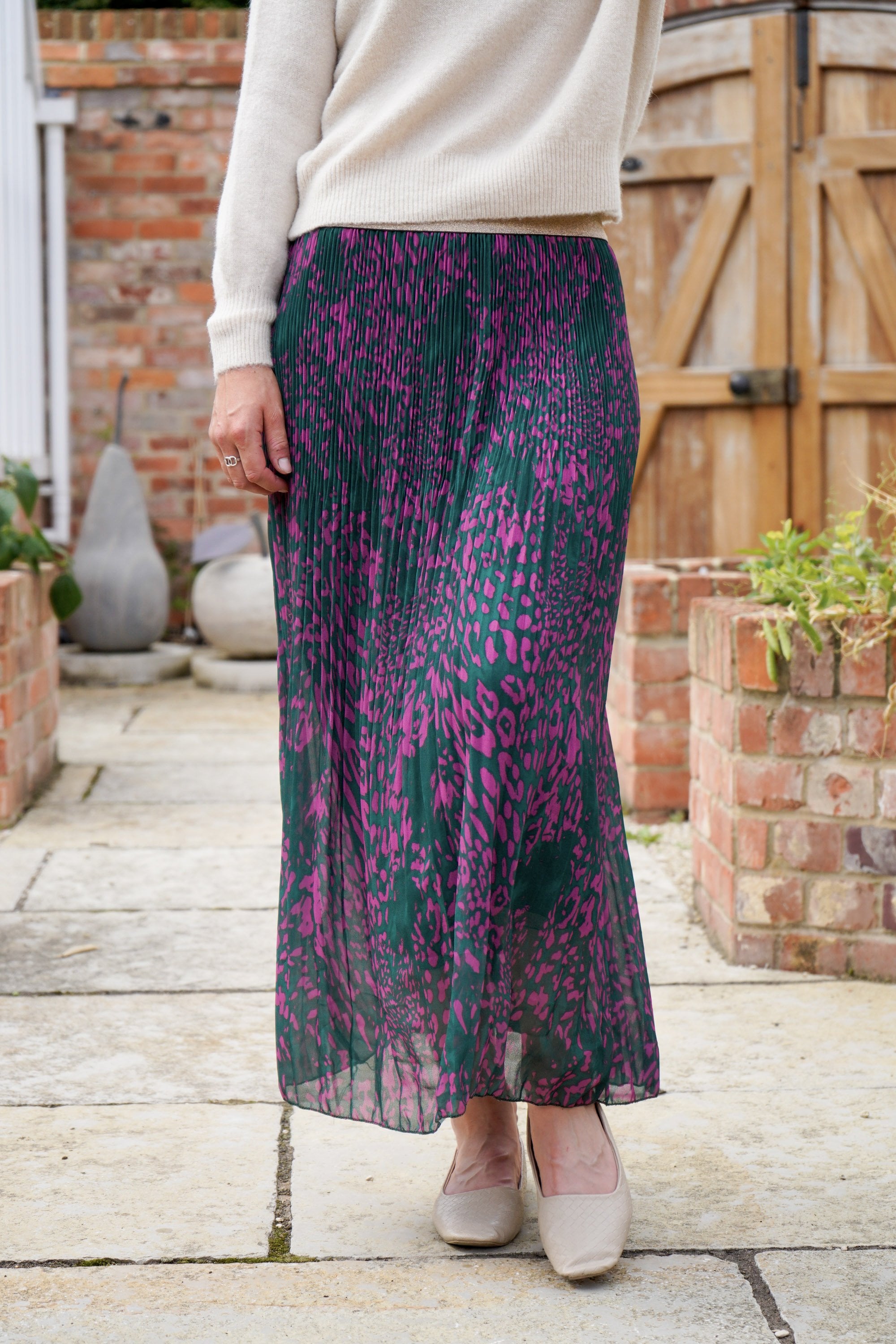 Dark khaki/Purple